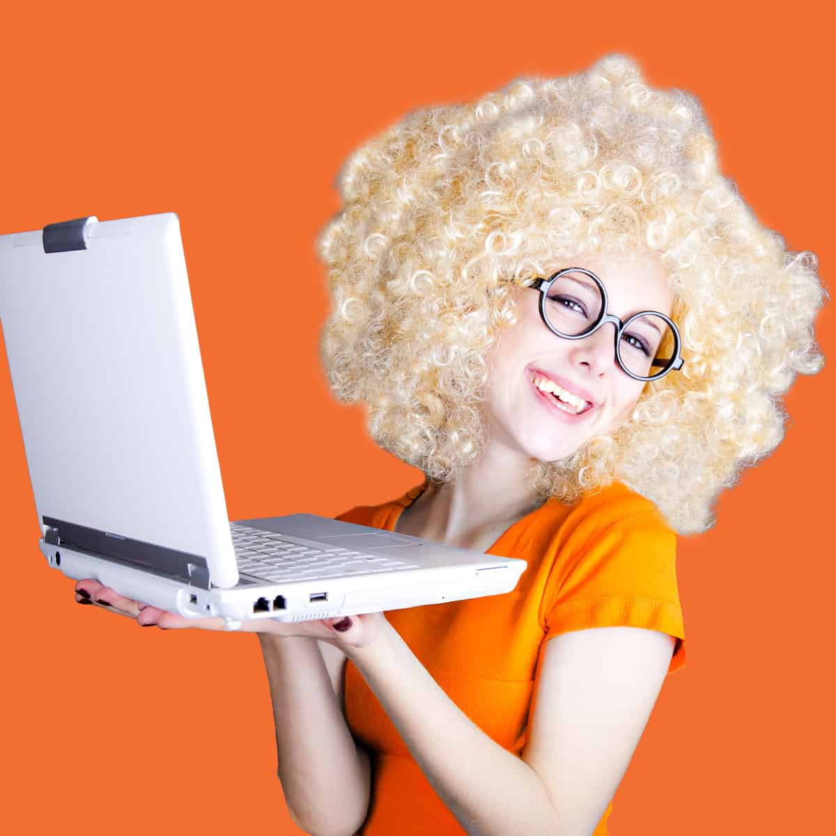fileid-12904-100134-1748953169-browsr-image-a-v2 Gelukkige medewerkers op kantoor